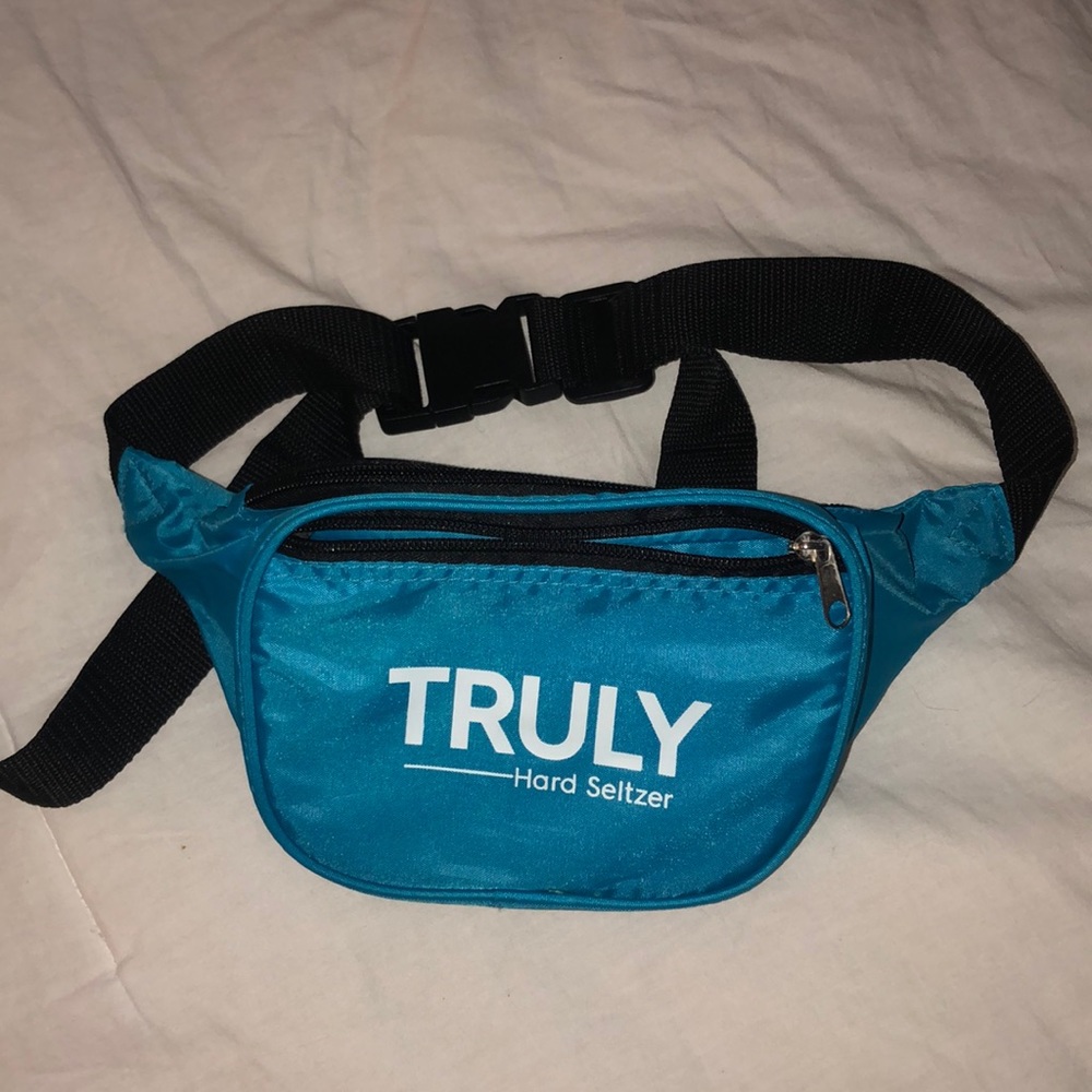 Truly fanny pack